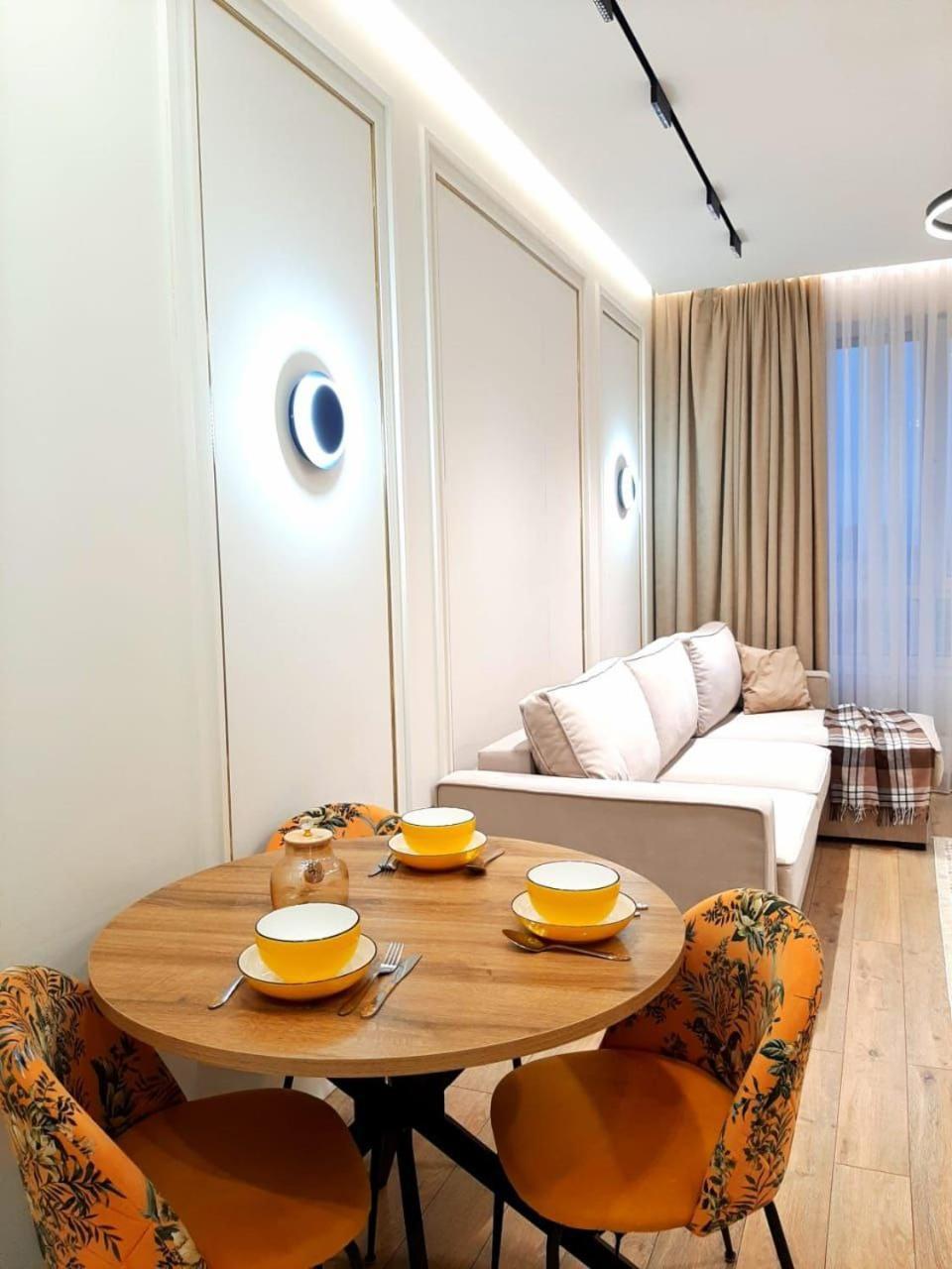 Crocus * Nur-Sultan (Astana)